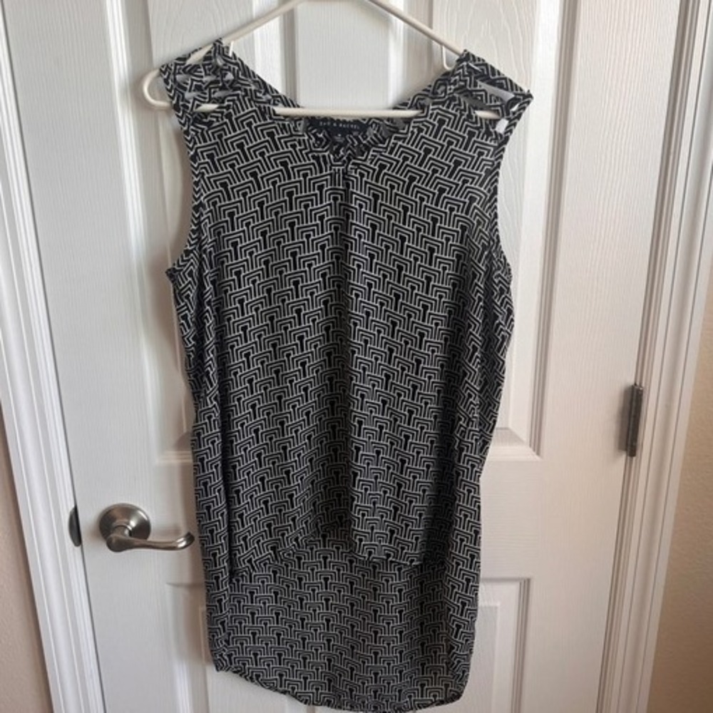 Zac & Rachel‎ Sleeveless Blouse Geometric Print Cut Out Top Size M